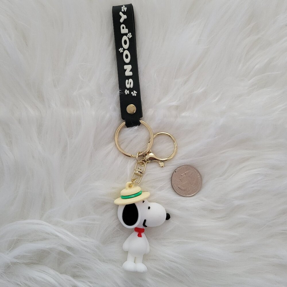 Peanuts Beagle Scout Snoopy Keychain - Picture 3 of 6